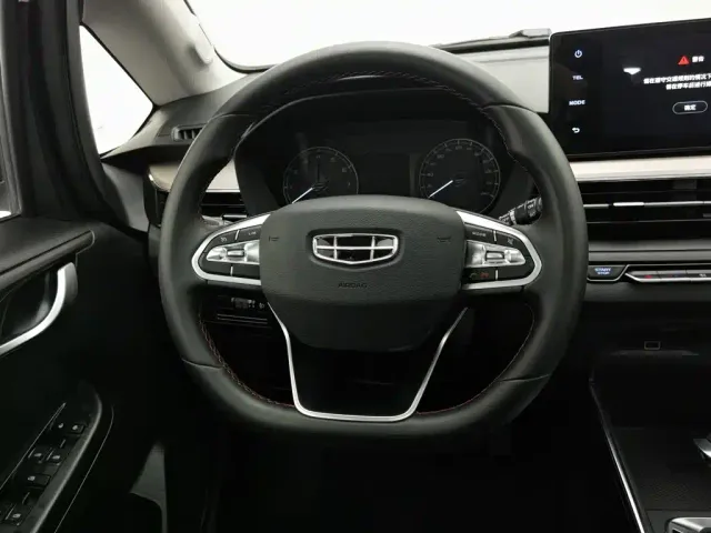 Geely Vision X3 — Фото автомобиля 11