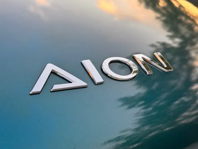 GAC Aion UT — Фото автомобиля 5