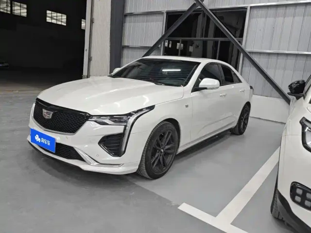 Фотография автомобиля — Cadillac CT4