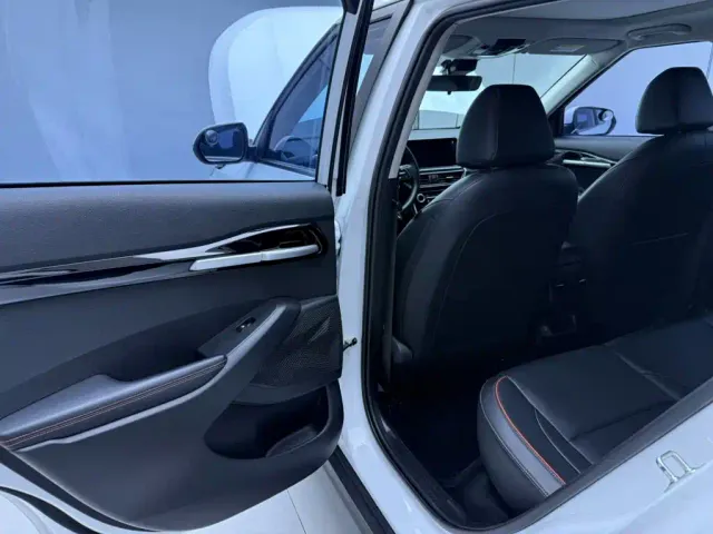 Kia Seltos — Фото автомобиля 17