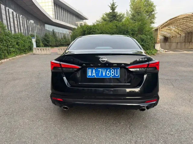 Nissan Teana — Фото автомобиля 19