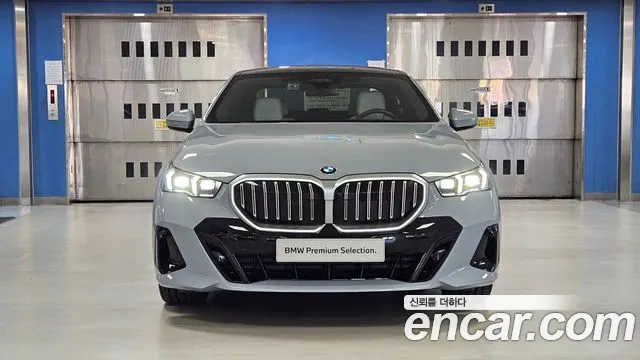 BMW 5 Series G60 — Фото автомобиля 3