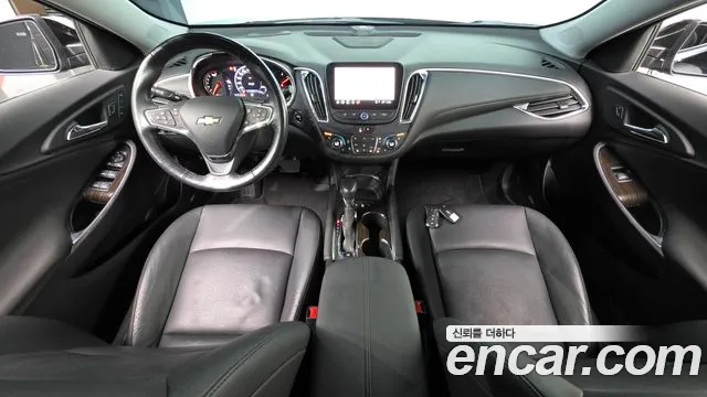 Chevrolet Malibu — Фото автомобиля 10