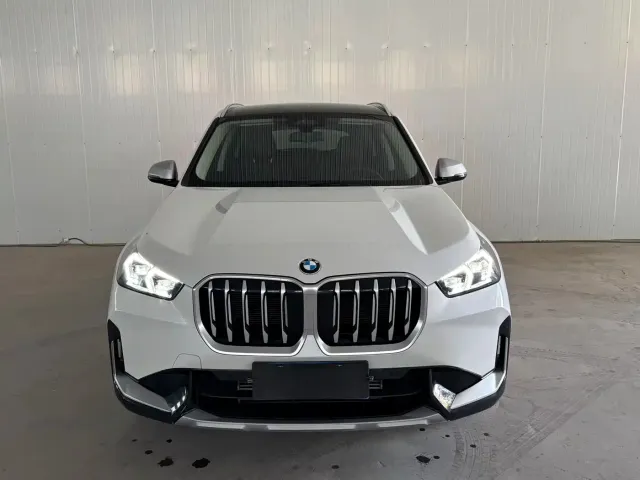 BMW X1 — Фото автомобиля 3