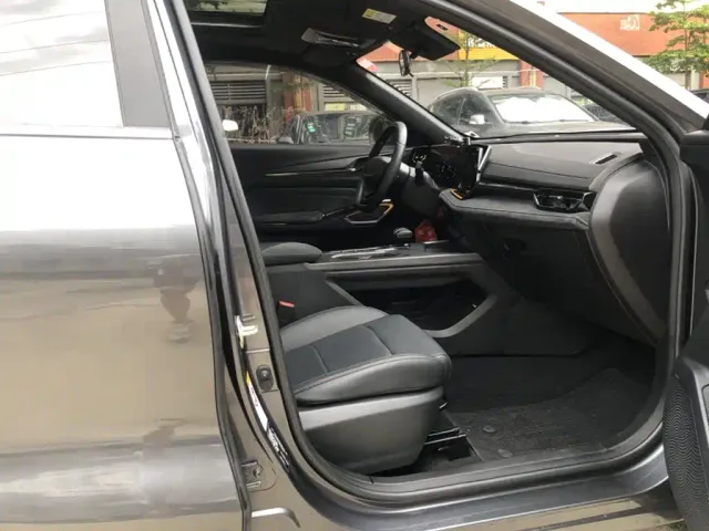 Changan X5 Plus — Фото автомобиля 24