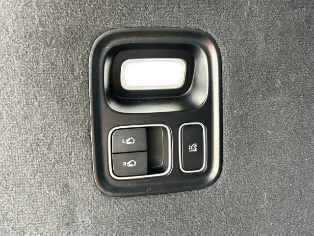 Li Auto L9 — Фото автомобиля 21