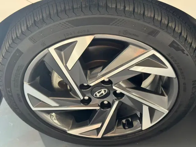 Hyundai Elantra — Фото автомобиля 6