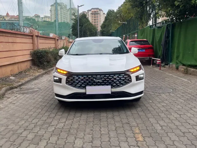 Ford Mondeo — Фото автомобиля 2