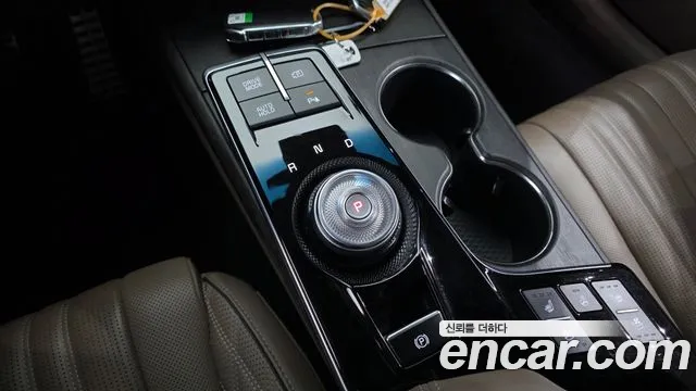 Kia K8 Hybrid — Фото автомобиля 9