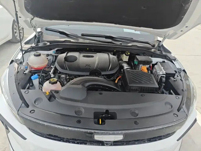 Geely Emgrand L — Фото автомобиля 19