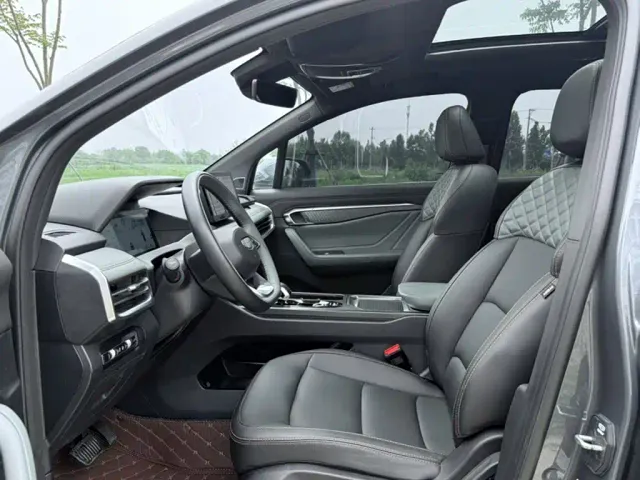 Geely Haoyue L — Фото автомобиля 11