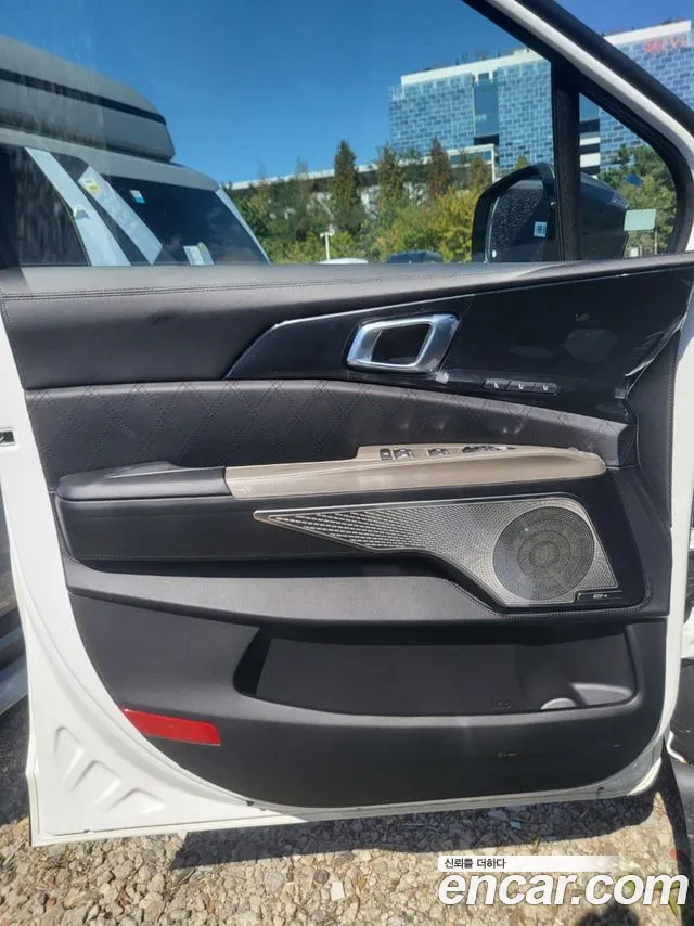 Kia Carnival 4th Gen — Фото автомобиля 16