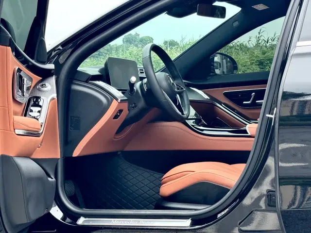 Mercedes-Benz S-Class — Фото автомобиля 7