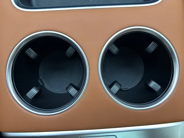 Li Auto L7 — Фото автомобиля 23