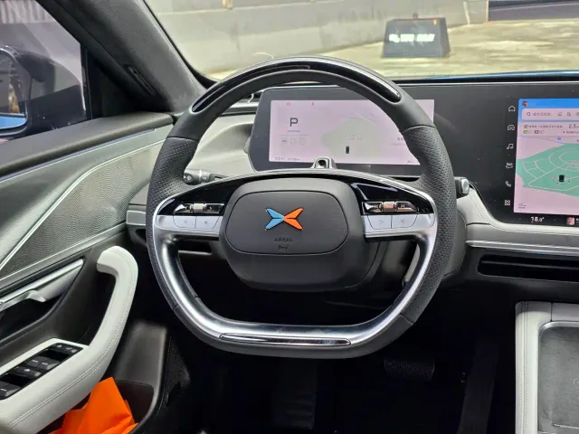 Xpeng P7 — Фото автомобиля 11