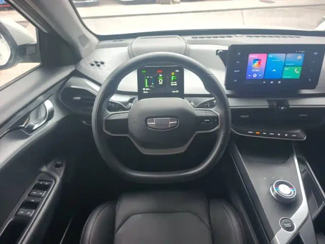 Geely Geometry A — Фото автомобиля 10