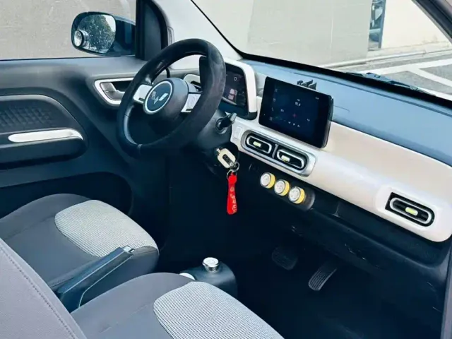 Wuling Motors Hongguang MINIEV 2024 3rd Gen 215km Advanced — Фото автомобиля 24