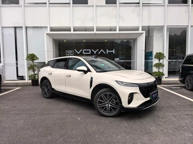 Voyah Zhiyin — Фото автомобиля 3