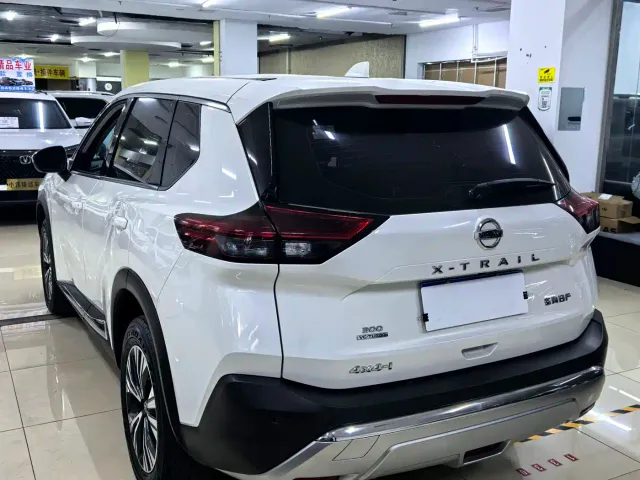 Nissan X-Trail — Фото автомобиля 14