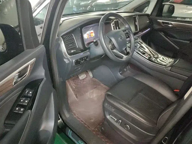 GAC Trumpchi M8 — Фото автомобиля 11