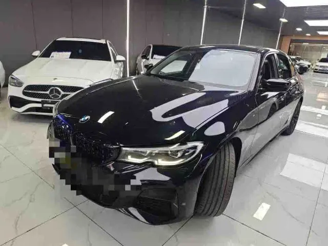 Фотография автомобиля — BMW 3 Series