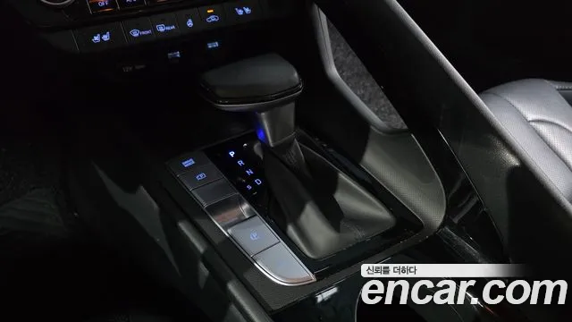 Hyundai AVANTE Modern — Фото автомобиля 4