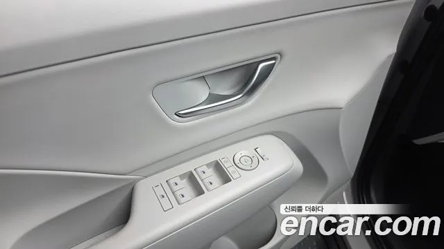 Hyundai Kona Kona (SX2) Бензин 1.6 турбо 2WD — Фото автомобиля 28
