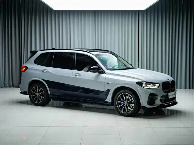 BMW X5 — Фото автомобиля 3