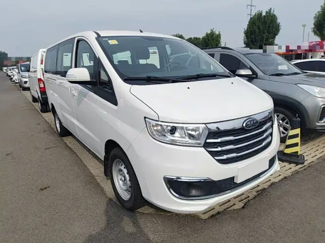 JAC Refine M3 — Фото автомобиля 3