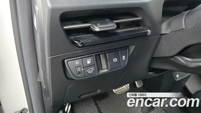 Kia EV6 — Фото автомобиля 24