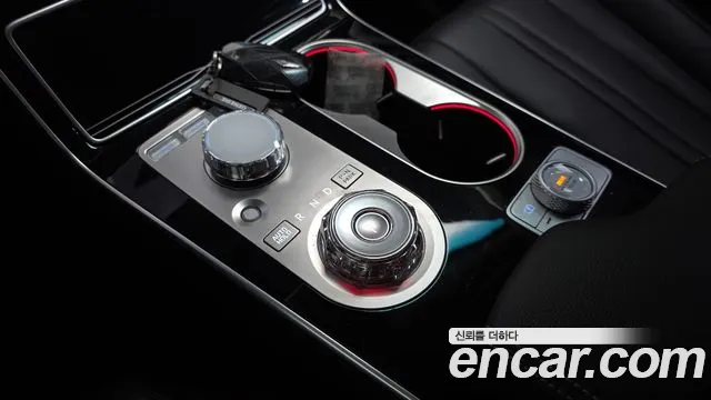 Genesis GV80 2.5T Бензин AWD — Фото автомобиля 9
