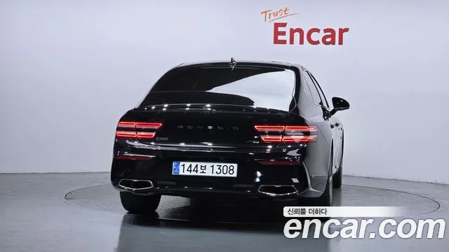 Genesis G80 Бензин 3.5 турбо AWD — Фото автомобиля 4