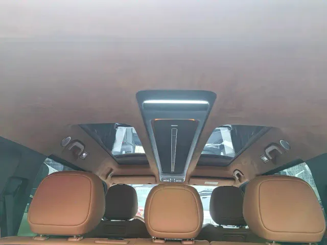 iCAR V27 — Фото автомобиля 18