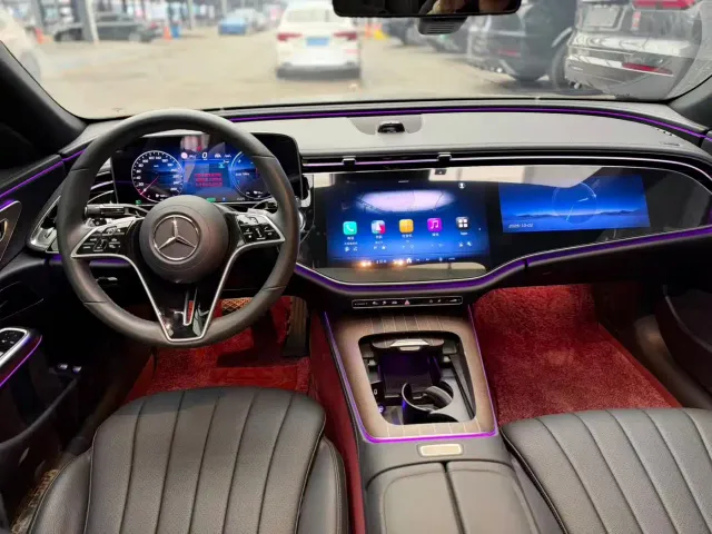 Mercedes-Benz E-Class — Фото автомобиля 6