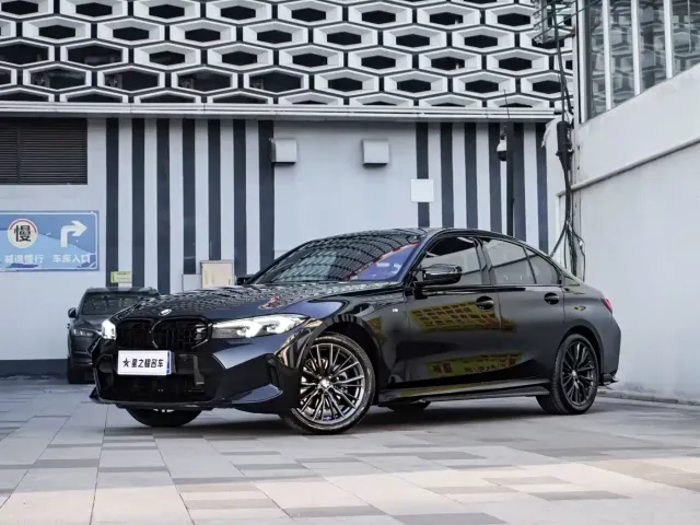 Фотография автомобиля — BMW 3 Series