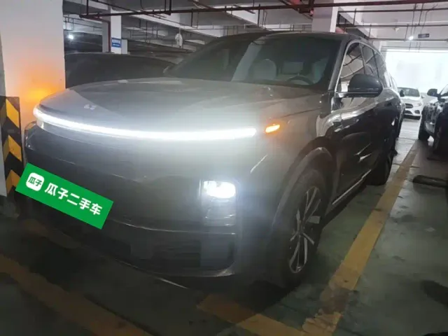 Фотография автомобиля — Li Auto L8