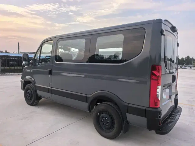 Iveco Daily — Фото автомобиля 9