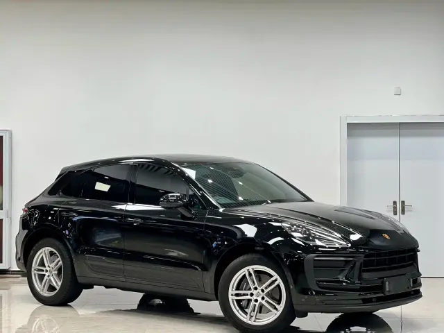 Porsche Macan — Фото автомобиля 3