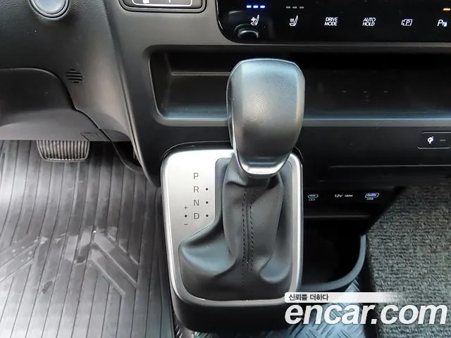 Hyundai Staria — Фото автомобиля 10
