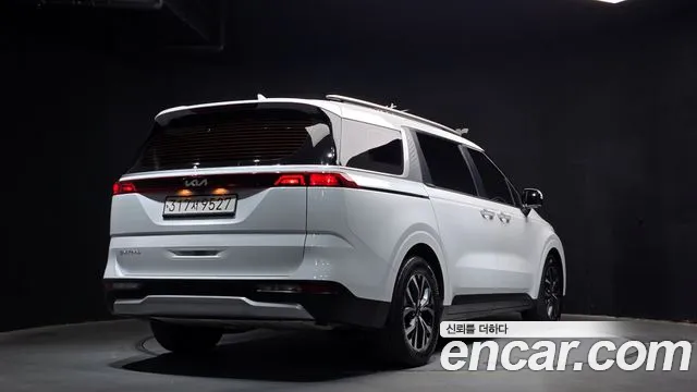 Kia Canival Carnival 4 поколение Дизель 9 мест Prestige — Фото автомобиля 2