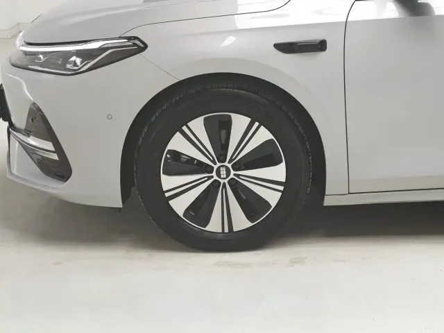 Geely Galaxy A7 — Фото автомобиля 8
