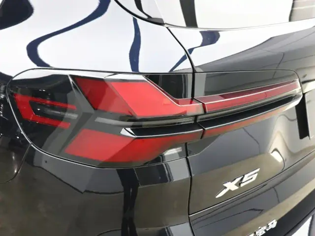 BMW X5 — Фото автомобиля 28