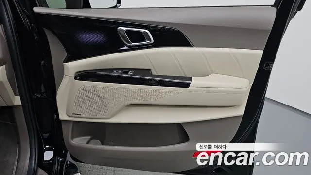 Kia Canival Carnival 4 поколение Бензин 4 места Hi-Limousine — Фото автомобиля 18