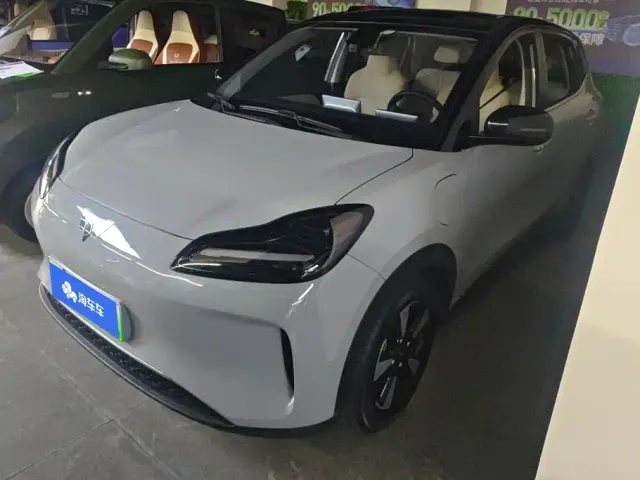 Фотография автомобиля — Wuling Binguo PLUS