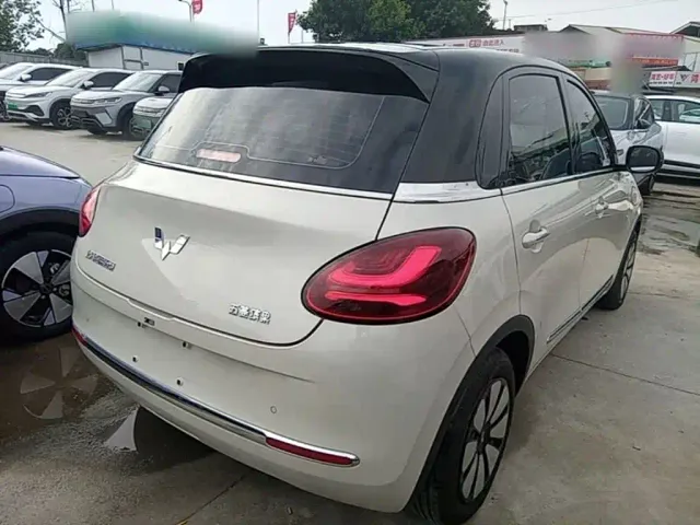 Wuling Bingo — Фото автомобиля 6