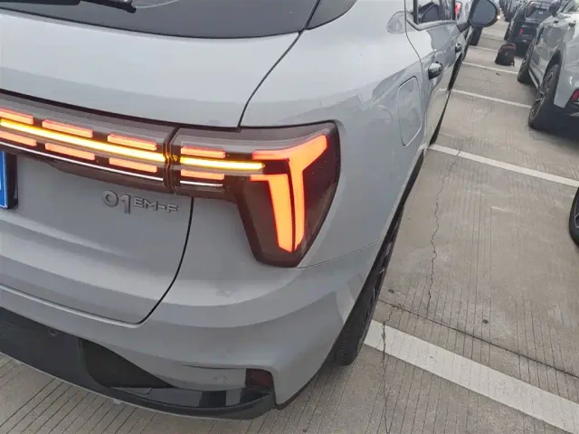 Lynk & Co 01 — Фото автомобиля 23