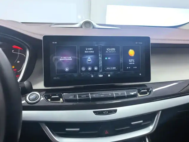 Geely Jiaji — Фото автомобиля 13