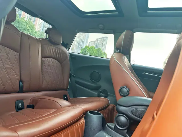 MINI Hatch — Фото автомобиля 8