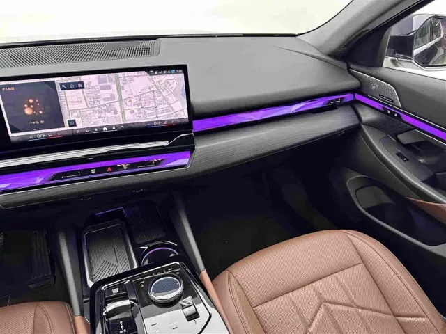 BMW 5 Series — Фото автомобиля 15