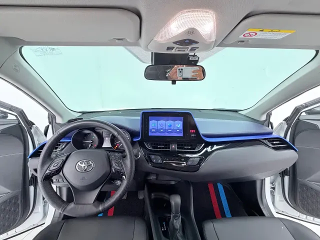 Toyota C-HR — Фото автомобиля 5